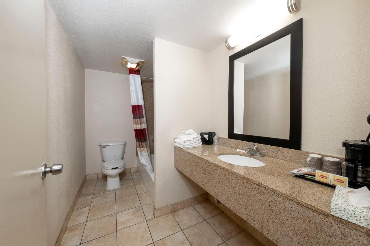 Red Roof Inn Bordentown - Mcguire Afb Екстериор снимка